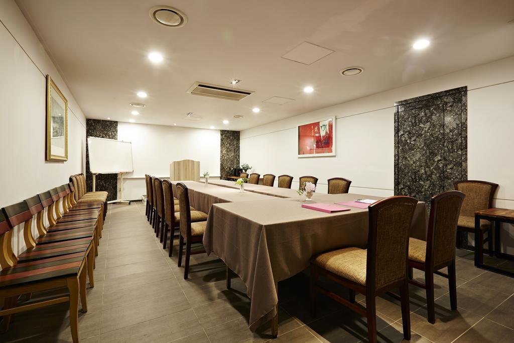 Hotel Namoo Cheong-Ju Чхонджу Екстер'єр фото